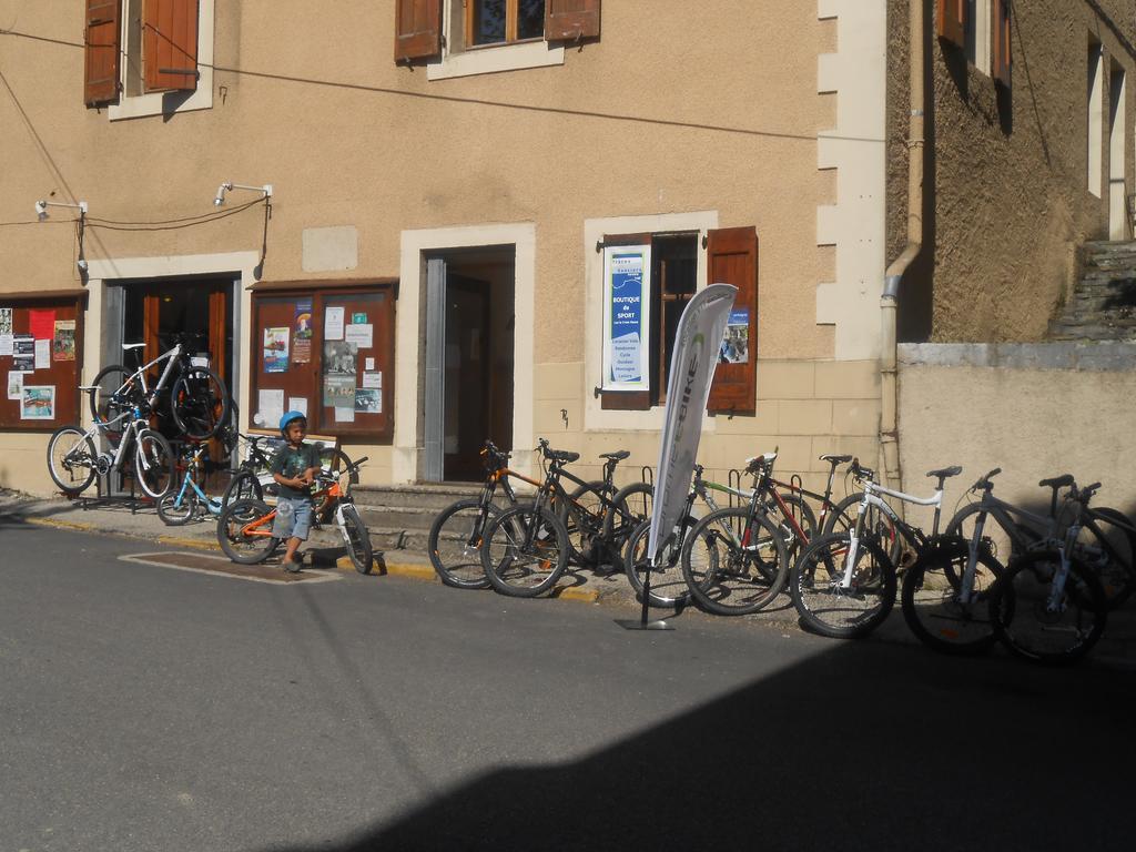 Les 3 Marmottes Hotel Lus-la-Croix-Haute Exterior foto